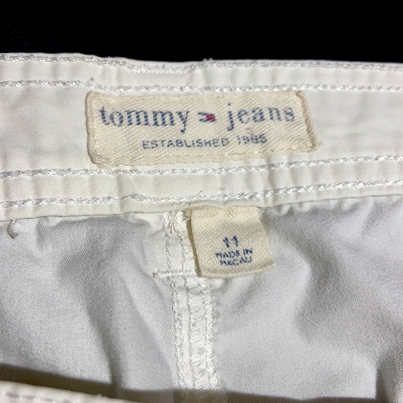 TOMMY HELFIGER Jeans. Cargo Capris. Size 11 Juniors - Picture 6 of 8